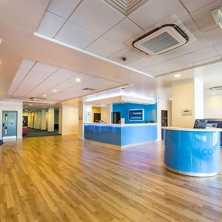 Mercure London Gatwick Airport Horley Exteriér fotografie