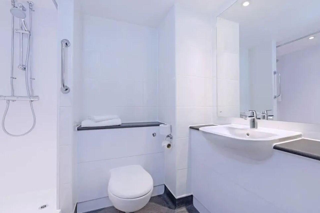 Mercure London Gatwick Airport Horley Exteriér fotografie