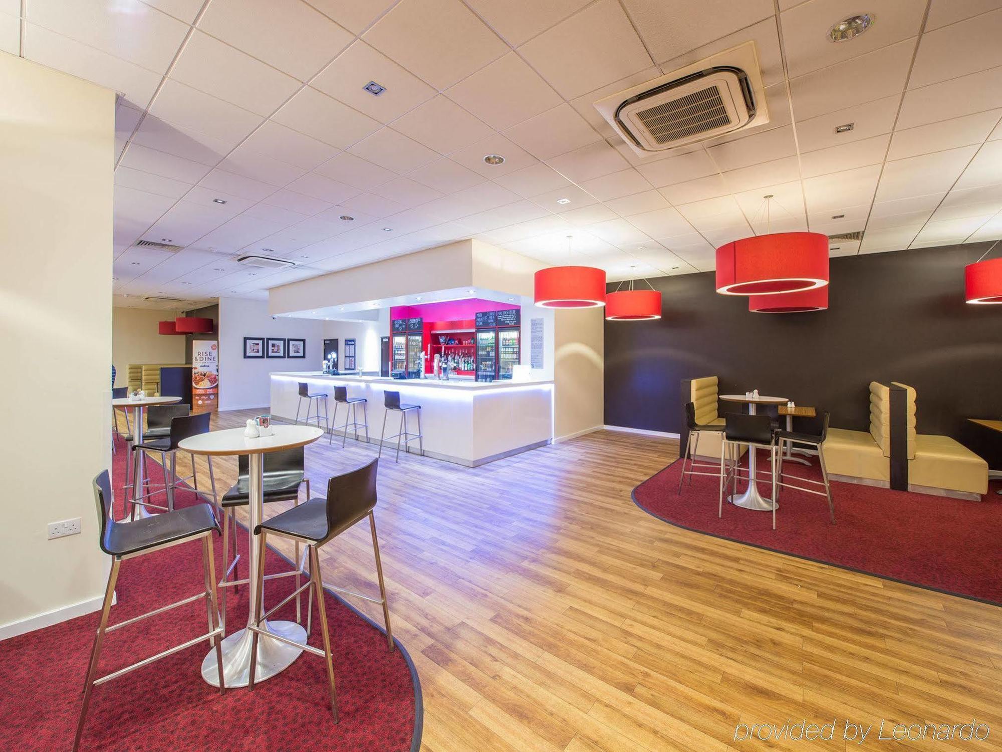 Mercure London Gatwick Airport Horley Exteriér fotografie